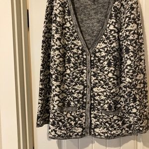 Gorgeous, sparkly, grey and cream cardigan (XL)